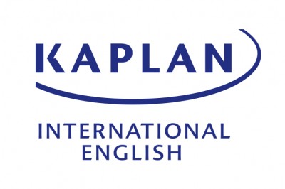 Kaplan 海外留学　カナダ　スマイリーフラワーズ　　